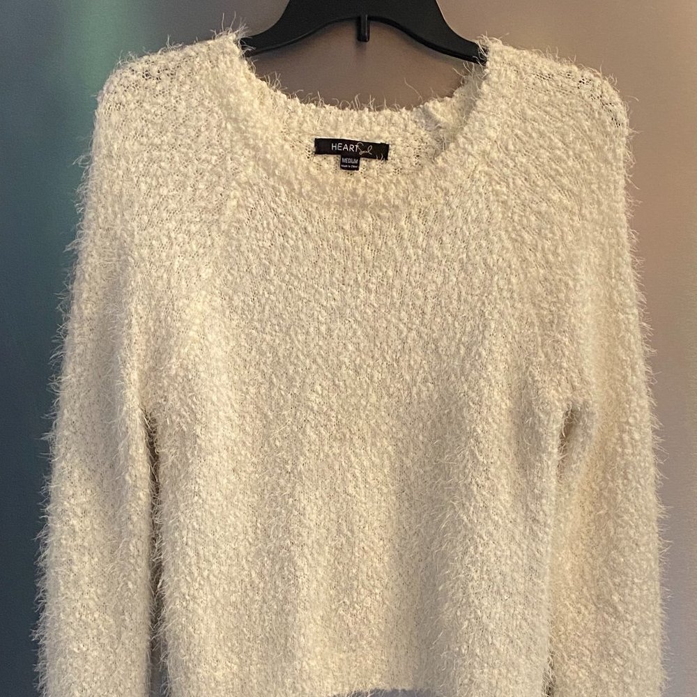 HEART Soul Sweater size M
